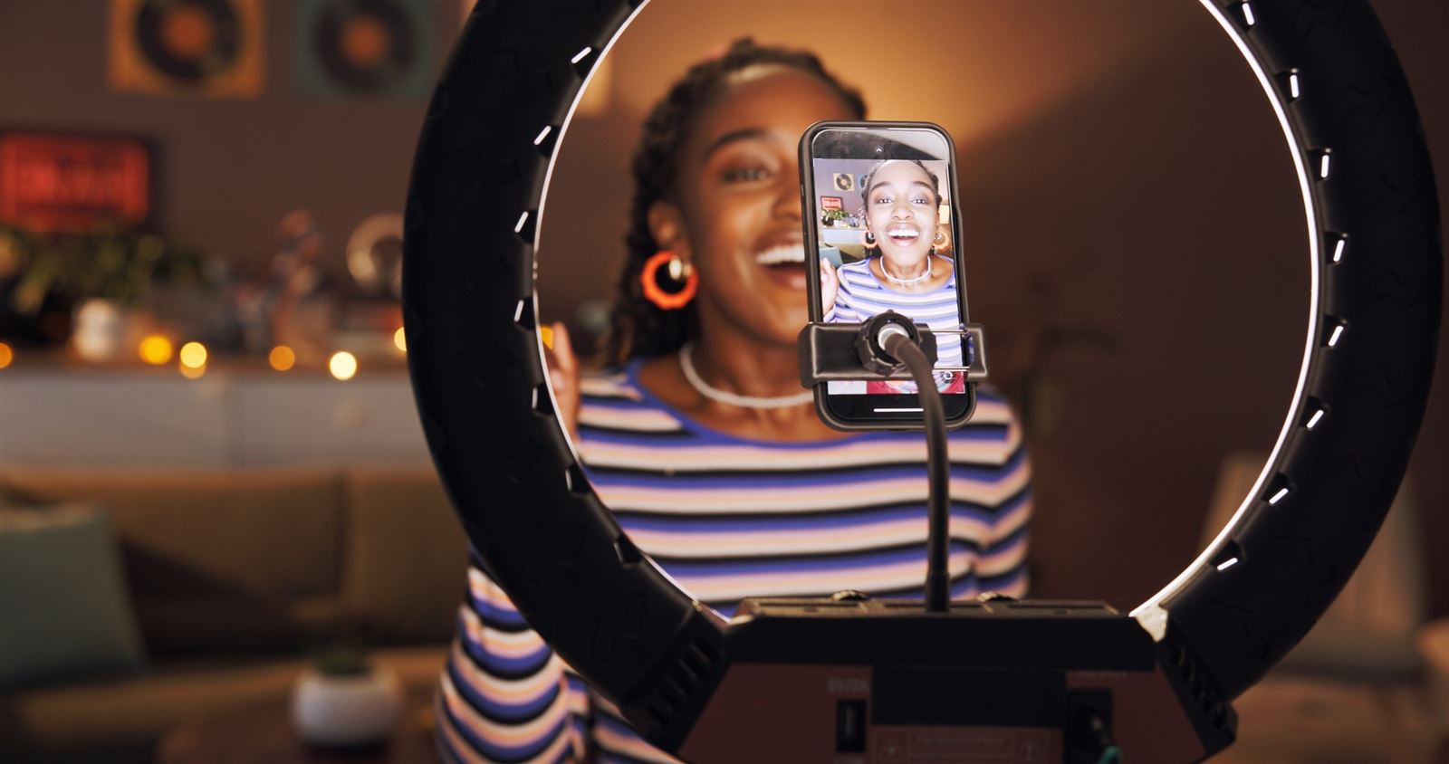 Registrazione di un contenuto con ring light
